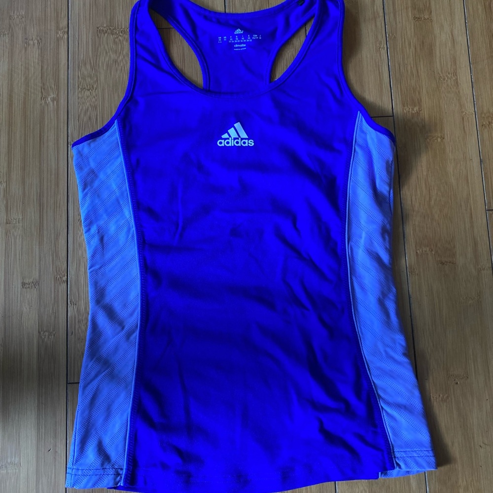 Tennis top